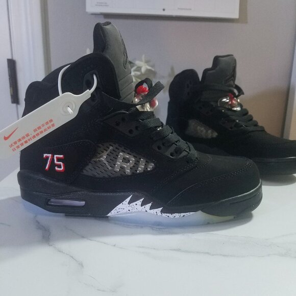 Paris Saint-Germain Air Jordan 5 Retro - Picture 7 of 9